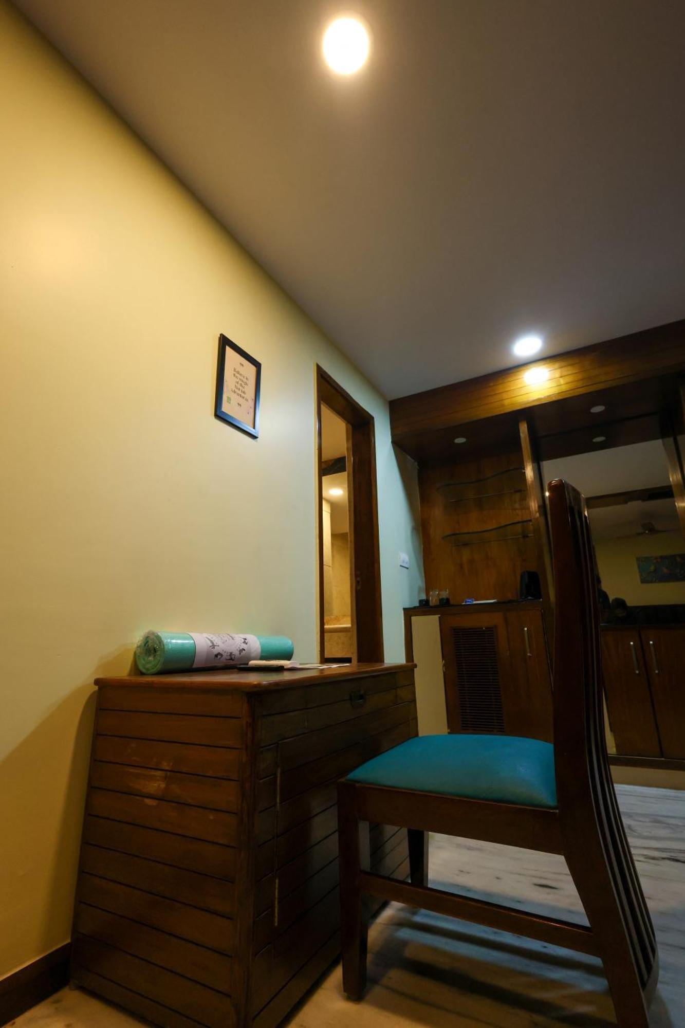 Hotel Lj Dadi'S Grand à Visakhapatnam Extérieur photo